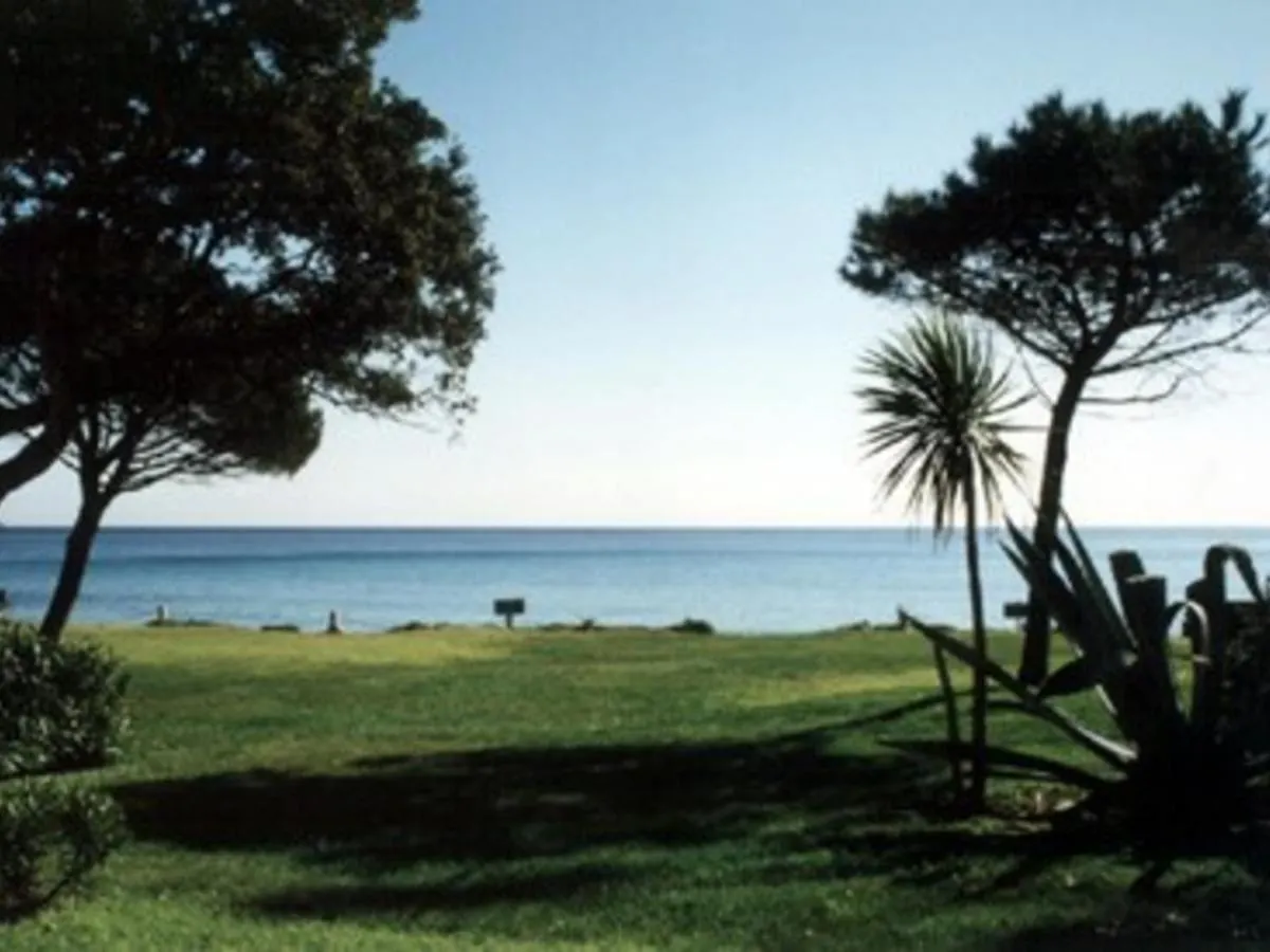 Appartement 2 Pieces Cabine, 6 Couchages, Avec Piscine Et Terrasse Ensoleillee Au Lavandou - Fr-1-251-235 Aigue-Belle 0*,