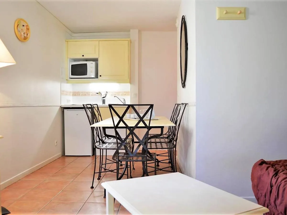 Apartment Appartement 2 Pieces Cabine, 6 Couchages, Avec Piscine Et Terrasse Ensoleillee Au Lavandou - Fr-1-251-235 Aigue-Belle France