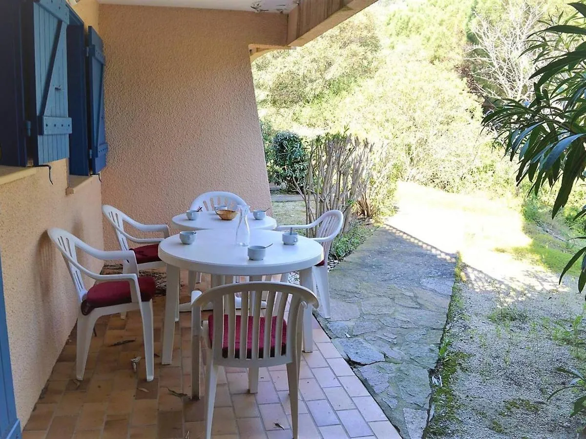 Appartement 2 Pieces Cabine, 6 Couchages, Avec Piscine Et Terrasse Ensoleillee Au Lavandou - Fr-1-251-235 Aigue-Belle 0*,  France